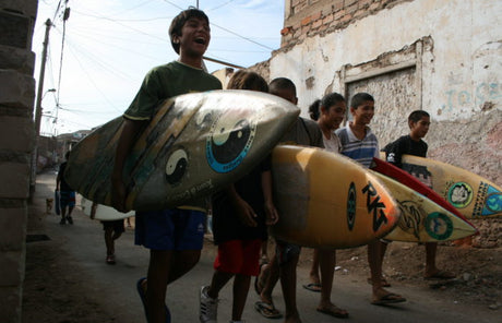 ¡Éxito en nuestra campaña de donación de wetsuits de O'Neill Perú!