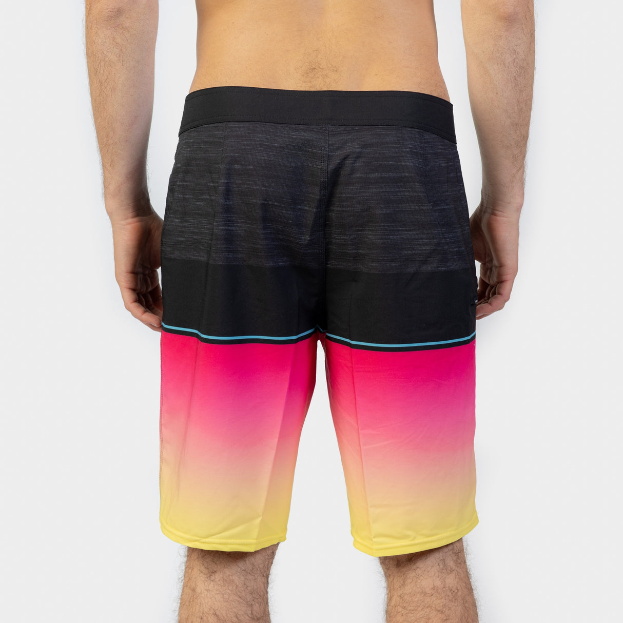 ROPA DE BAÑO DE HOMBRE - HYPERFREAK HEAT BLOCK 21 - FUCHSIA - VE26