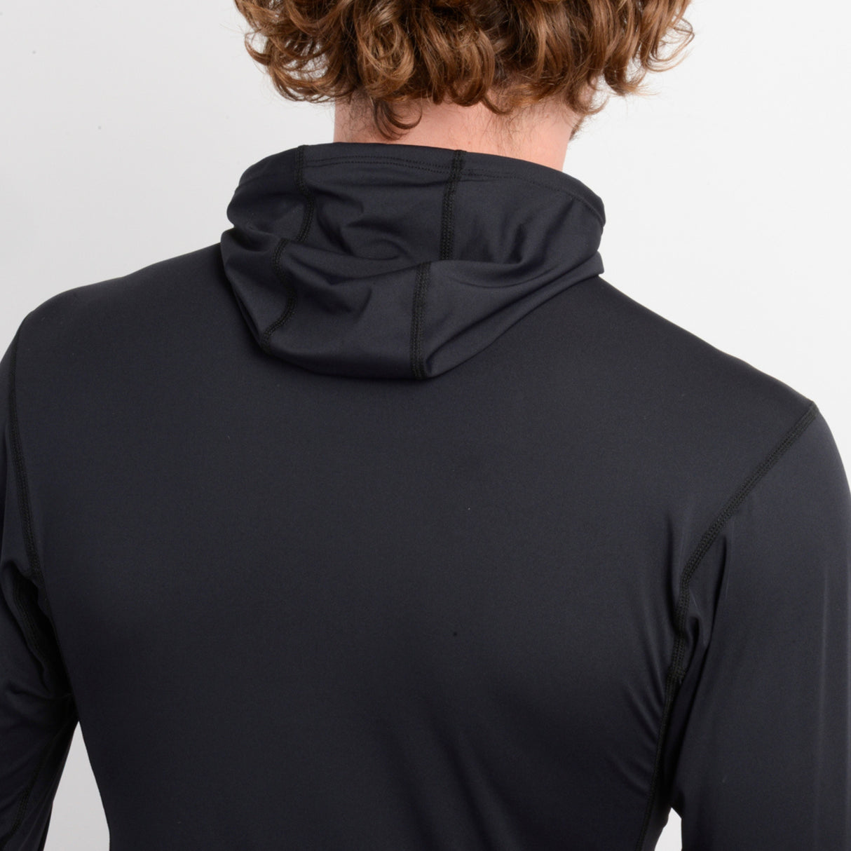 LYCRA HOMBRE - TRVLR HOODED L/S - BLACK - VE26