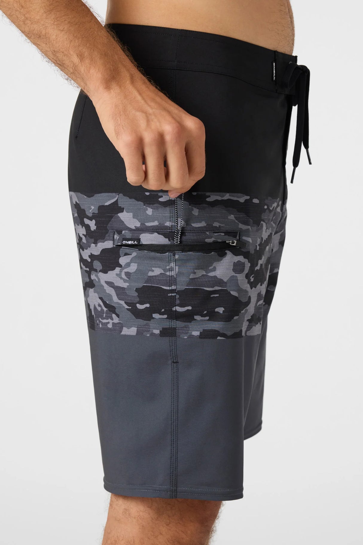 ROPA DE BAÑO HOMBRE - HYPERFREAK HEAT BLOCK 19 - BLACK CAMO - VE26