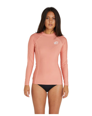 LYCRA MUJER - WMNS BASIC UV LS RASH VEST - CLY CLAY - VERANO 2022